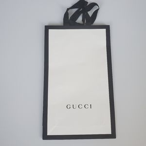 Gucci shopping bag
